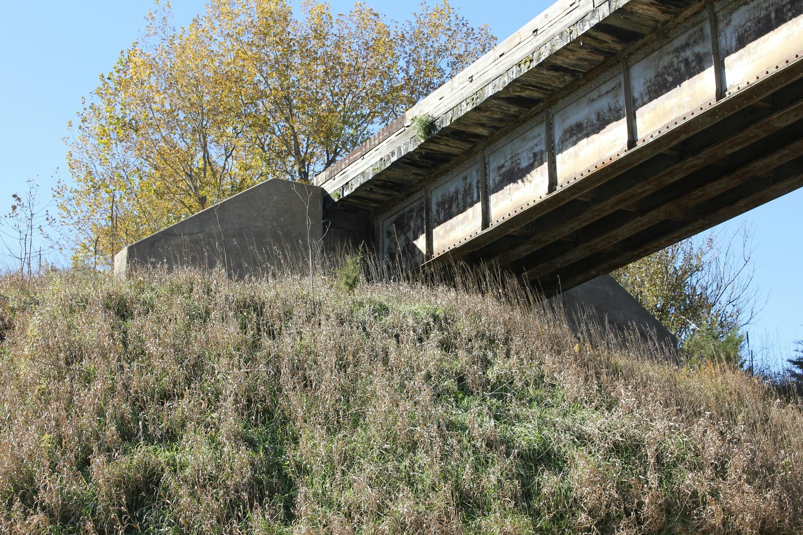 West abutment